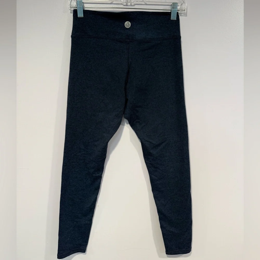 Navy cross over‎ waistband Isla Movement leggings